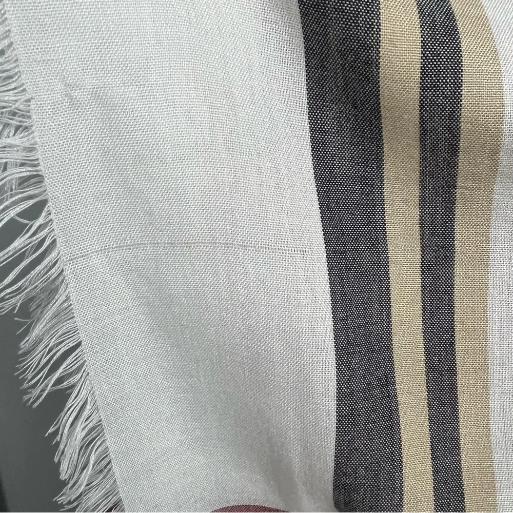 Fraas ivory plaid open front kimono shawl wrap with fringe trim, OS.